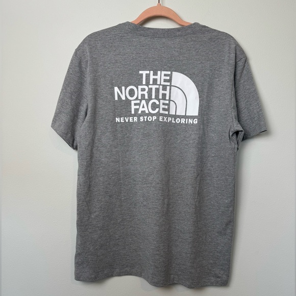 The North Face Relaxed Short-Sleeve Tee Grey - Picture 5 of 7